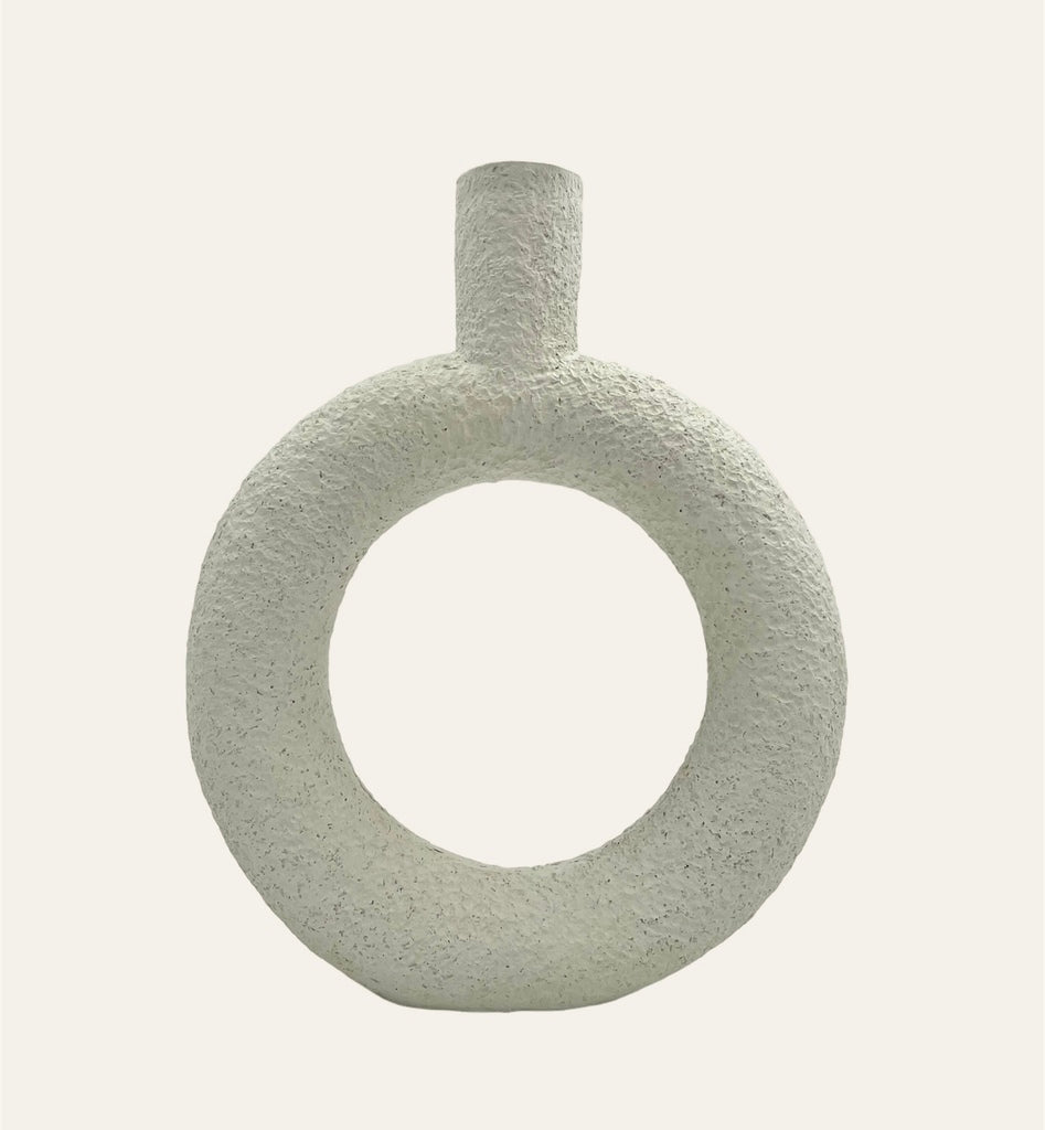 Vase Ring - white